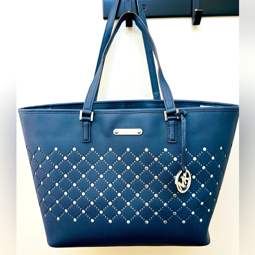New Michael Kors Large Leather Tote